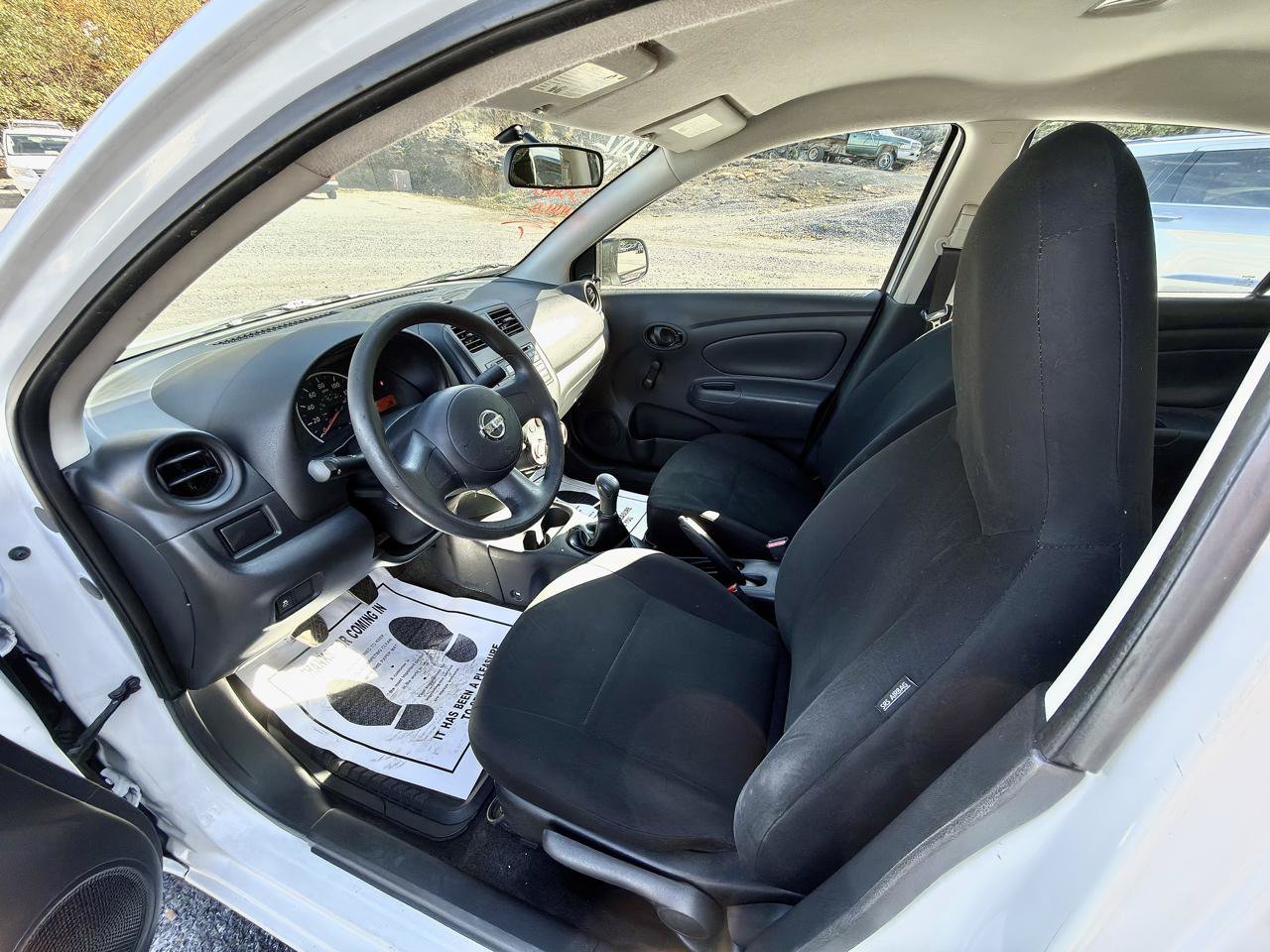 Used 2012 Nissan Versa S FWD image 9