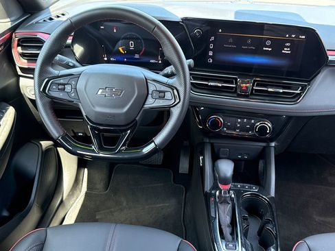 Used 2026 Chevrolet TrailBlazer RS w/ Driver Confidence Package image 19