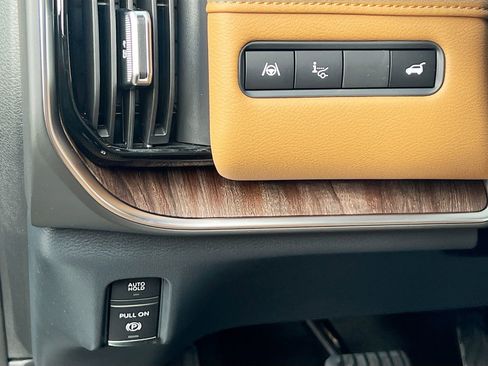 New 2026 Nissan Armada Platinum Reserve image 10