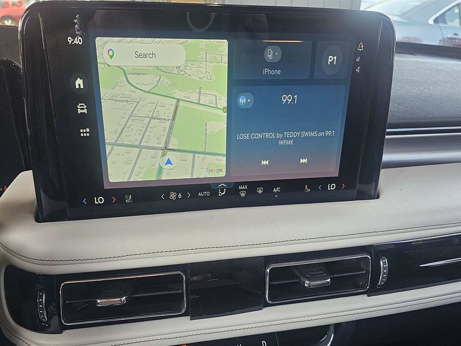 Used 2025 Lincoln Aviator 2WD w/ Jet Appearance Package image 6