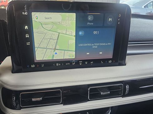 Used 2025 Lincoln Aviator 2WD w/ Jet Appearance Package image 6