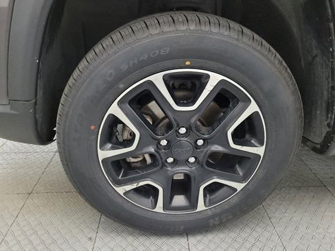 Used 2020 Jeep Compass Trailhawk AWD/4WD image 31