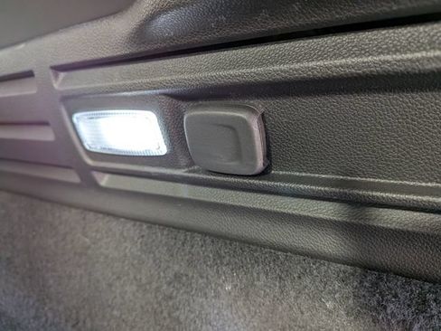 Used 2019 Cadillac XT4 Sport FWD image 11