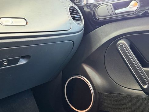 Used 2014 Volkswagen Beetle R-Line image 17