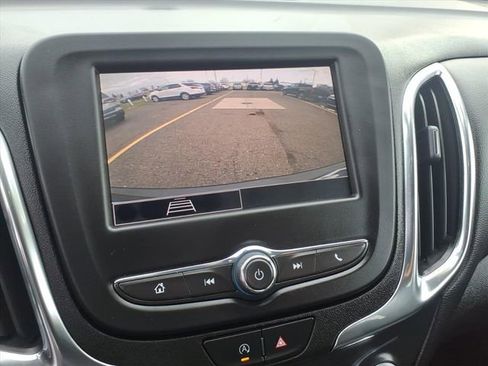 Used 2022 Chevrolet Equinox LT image 19