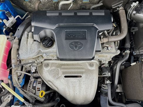 Used 2017 Toyota RAV4 LE image 37