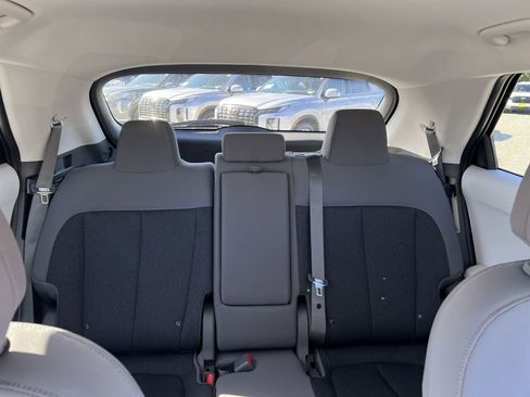 Used 2025 Hyundai Ioniq 5 SE image 13