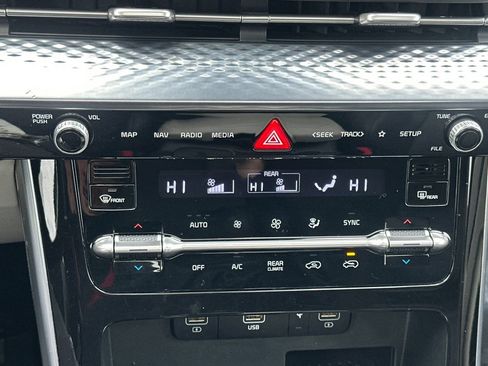 Used 2022 Kia Carnival SX Prestige image 23