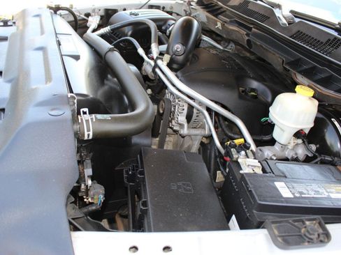 Used 2016 RAM 1500 Laramie w/ Convenience Group image 33