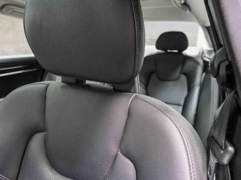 Used 2018 Volvo S90 T5 Momentum w/ Momentum Plus Package image 18