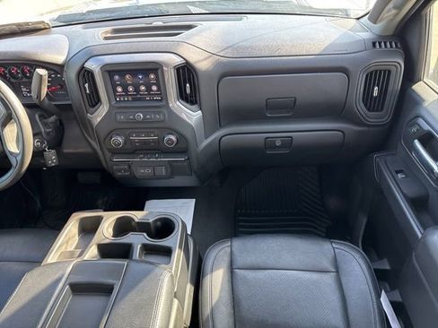 Used 2022 Chevrolet Silverado 2500 Custom w/ Custom Value Package AWD/4WD image 12