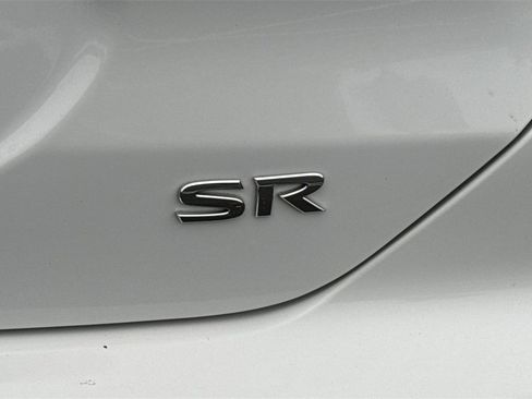 Used 2024 Nissan Kicks SR image 12
