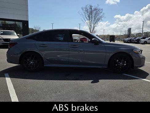 Used 2025 Honda Civic Sport image 17