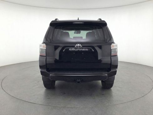 Used 2025 Toyota 4Runner SR5 RWD image 7
