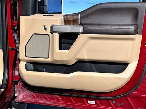 Used 2018 Ford F150 Lariat image 22