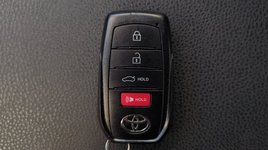 Used 2025 Toyota Camry XSE FWD image 24