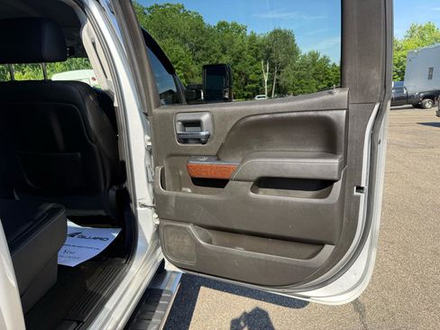 Used 2015 GMC Sierra 3500 SLE w/ SLE Preferred Package AWD/4WD image 21