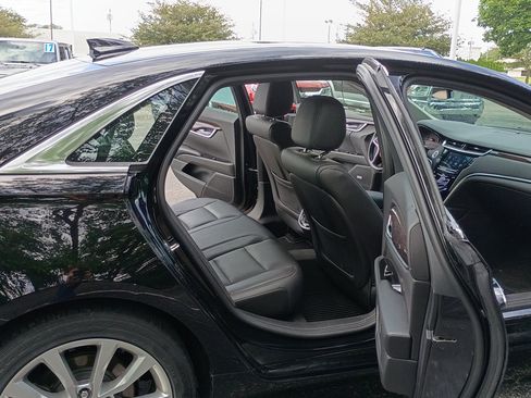 Used 2017 Cadillac XTS Luxury w/ Driver Awareness Package FWD image 12