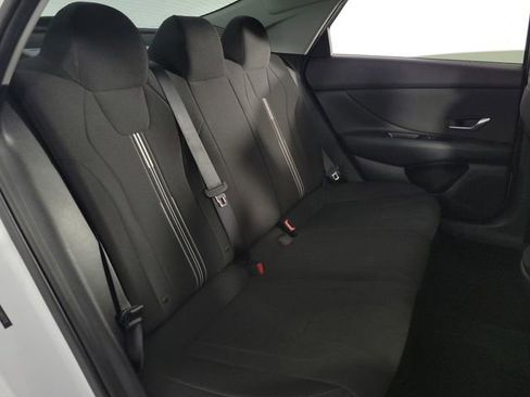 Used 2021 Hyundai Elantra SEL w/ Convenience Package FWD image 17