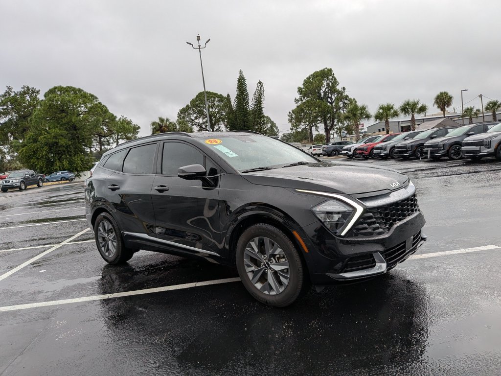 Certified 2023 Kia Sportage SX FWD image 3