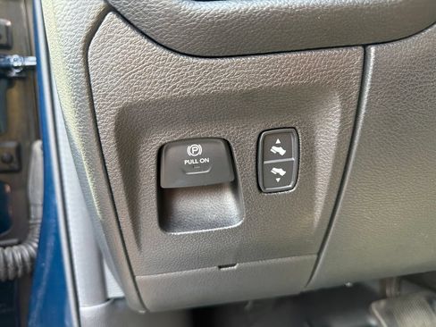 Used 2022 RAM 1500 Laramie w/ Sport Appearance Package AWD/4WD image 34