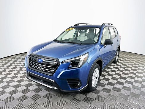 Used 2023 Subaru Forester image 5
