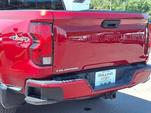Used 2024 Chevrolet Colorado LT w/ LT Convenience Package II AWD/4WD image 23