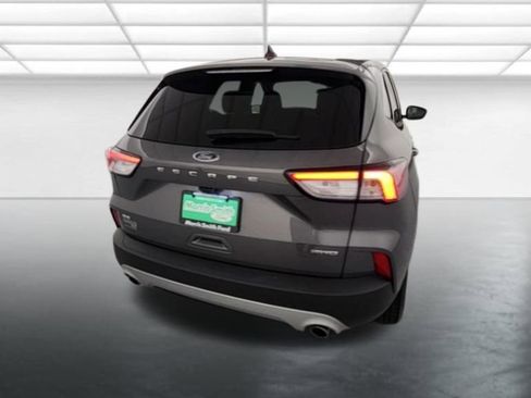 Used 2022 Ford Escape SE w/ Convenience Package AWD/4WD image 7
