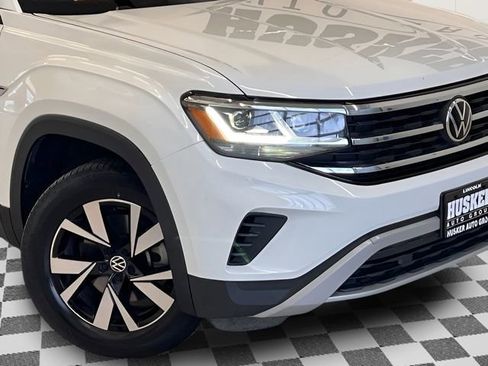 Used 2022 Volkswagen Atlas Cross Sport SE AWD/4WD image 28