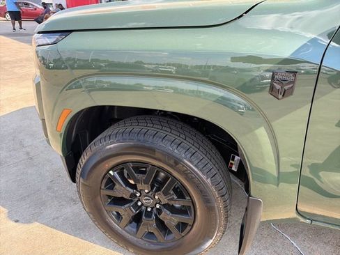 New 2026 Nissan Frontier SV image 7