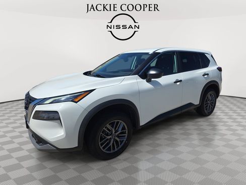 Used 2023 Nissan Rogue S FWD image 1