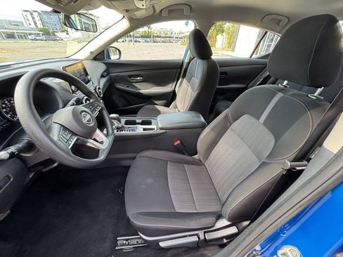 Used 2025 Nissan Sentra SV FWD image 24
