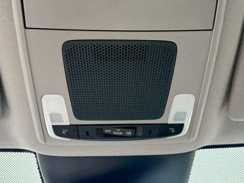 Used 2023 Honda Pilot EX-L image 36