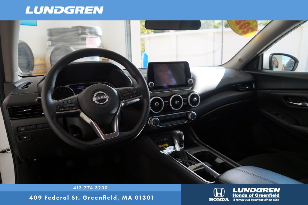 Used 2024 Nissan Sentra SV FWD image 16