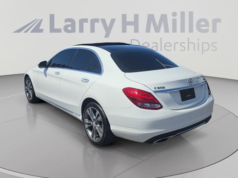 Used 2016 Mercedes-Benz C 300 4MATIC Sedan image 3
