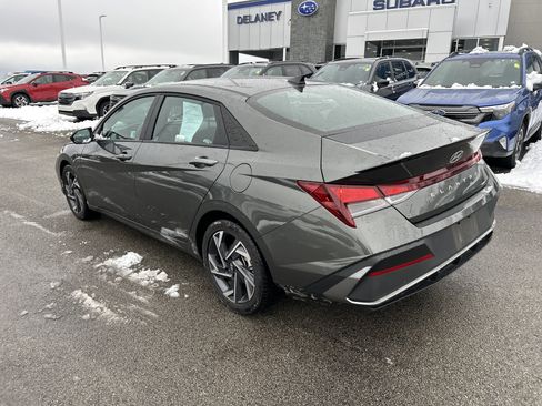 Certified 2025 Hyundai Elantra Sport image 12