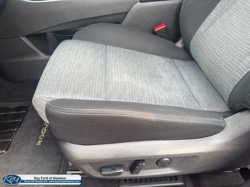 Used 2023 Nissan Rogue SV AWD/4WD image 18