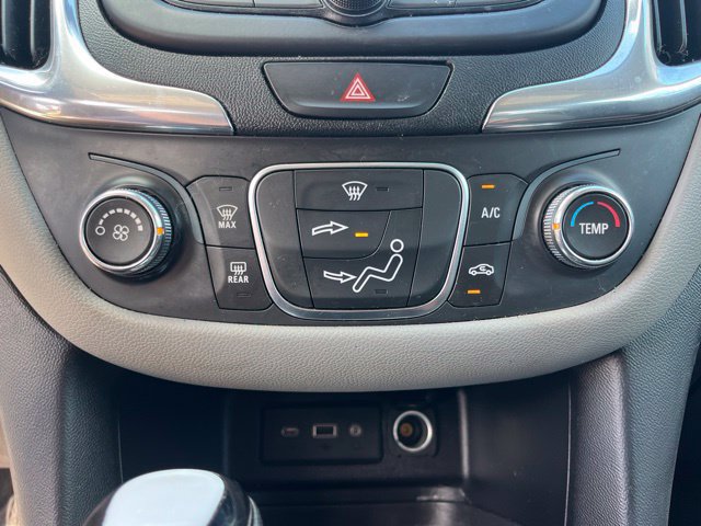 Used 2020 Chevrolet Equinox LS w/ LS Convenience Package FWD image 23