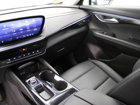 Used 2024 Buick Envision Preferred image 22