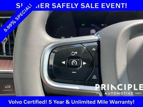 Certified 2024 Volvo XC60 B5 Plus w/ Protection Package Premier AWD/4WD image 27