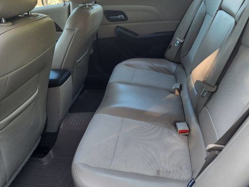 Used 2014 Chevrolet Malibu LT image 11
