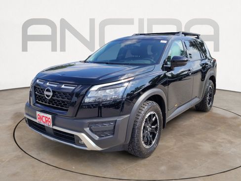 Used 2025 Nissan Pathfinder Rock Creek AWD/4WD image 7