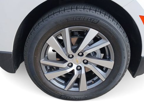 Certified 2022 Chevrolet Equinox Premier w/ LPO, Floor Liner Package FWD image 34