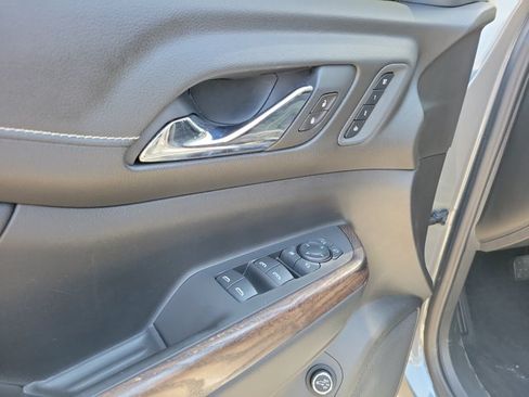 Used 2020 GMC Acadia Denali w/ Denali Ultimate Package AWD/4WD image 24