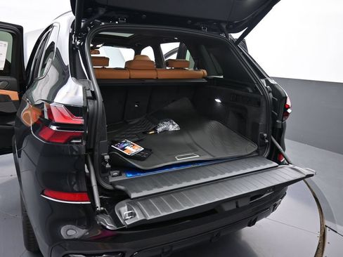 New 2026 BMW X5 xDrive50e w/ M Sport Package AWD/4WD image 17
