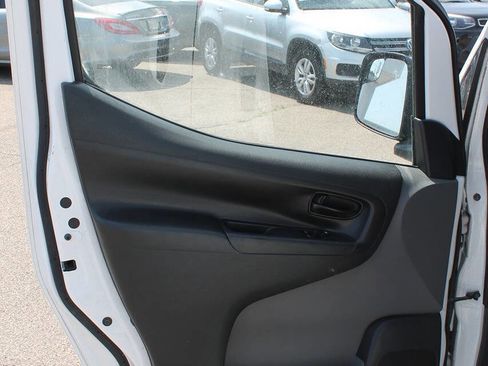 Used 2018 Nissan NV200 S w/ Back Door Glass Package image 9