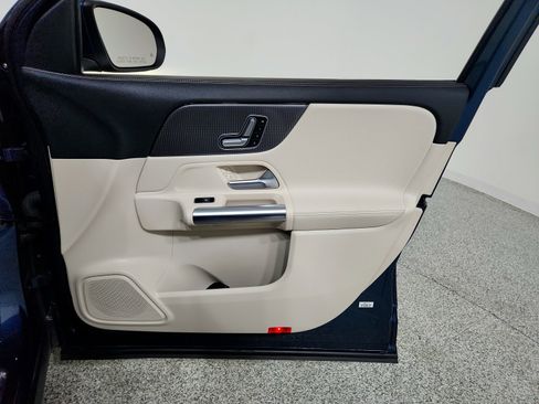 Certified 2021 Mercedes-Benz GLA 250 image 33