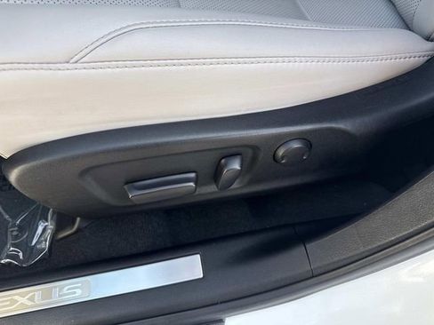Used 2022 Lexus RX 350 FWD w/ Premium Package image 19