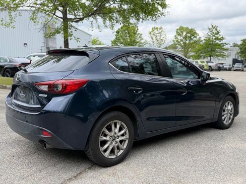Used 2016 MAZDA MAZDA3 i Sport w/ Preferred Equipment Package FWD image 3