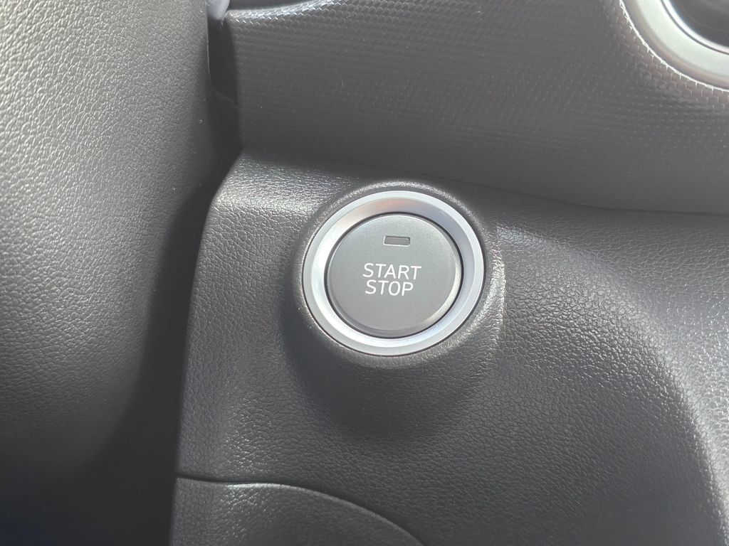 Used 2023 Hyundai Kona SE FWD image 27